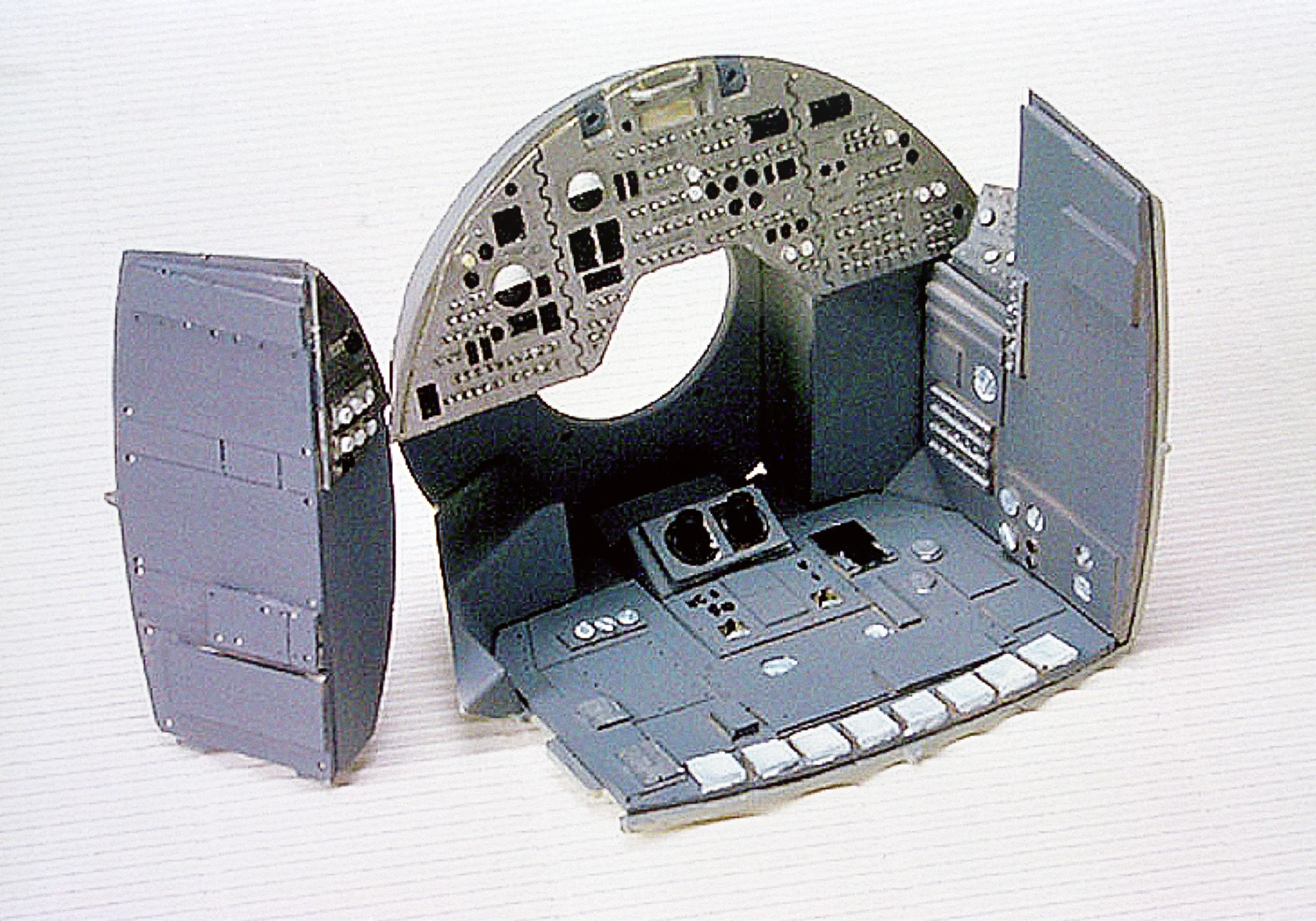 1/32 Apollo CM Interior — RealSpace Models